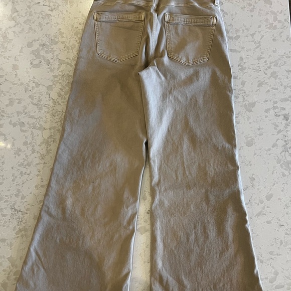 American Eagle Outfitters Stretch Tan Flare Jeans - Picture 5 of 6